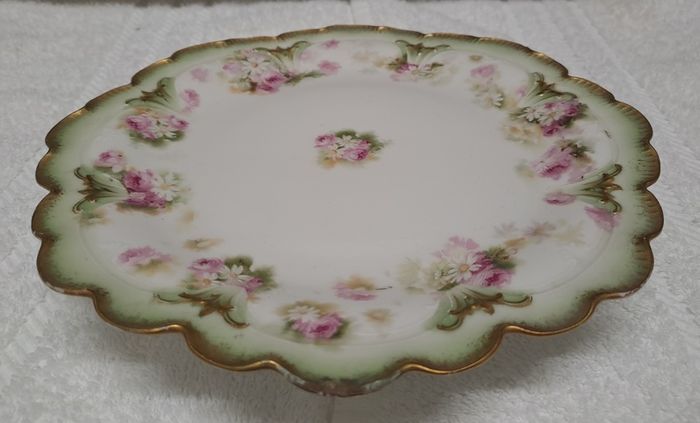 GDA Limoges cake stand