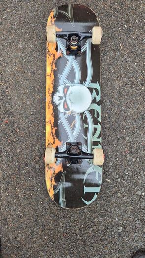 skateboard