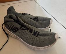 Men new balance shoes
