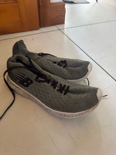 Men new balance shoes