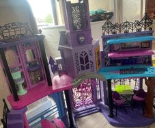 dollhouse