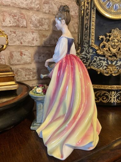 Royal Doulton figurine Alexandra