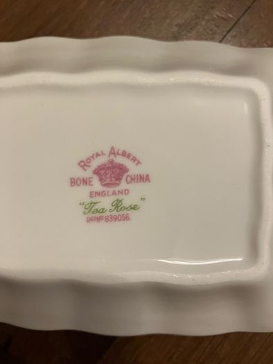 Royal Albert fine bone China Soap Dish