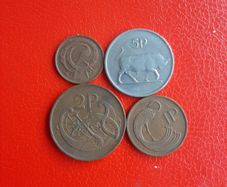 4 X 1982 Irish  Decimal Coins