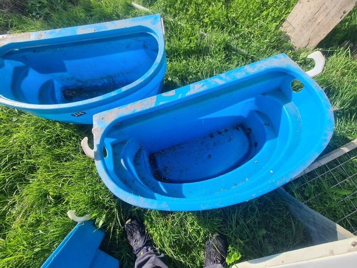 JFC JFC 10 Teat Gate Feeder Trough & Hay Racks