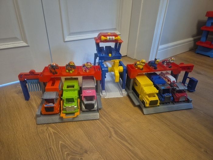 Paw Patrol Big Trucks HQ