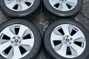 Audi alloys 255/55R19 111H