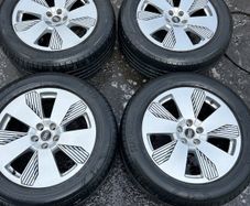 Audi alloys 255/55R19 111H