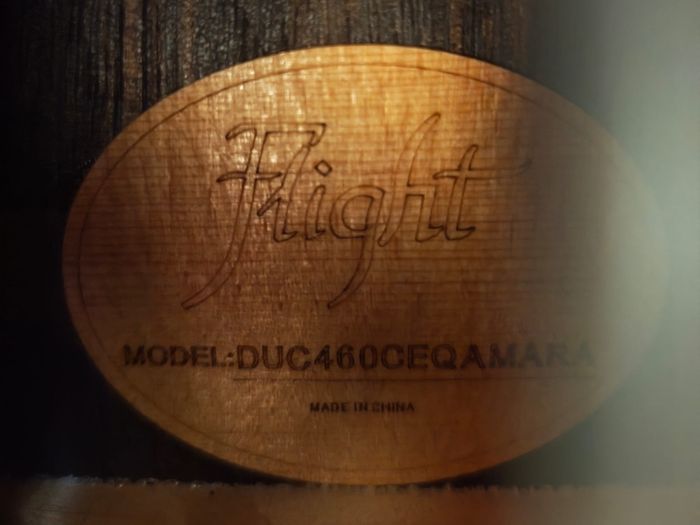 Flight DUC460CEQ Amara Concert Electro-Acoustic Ukulele + Padded Gig Bag
