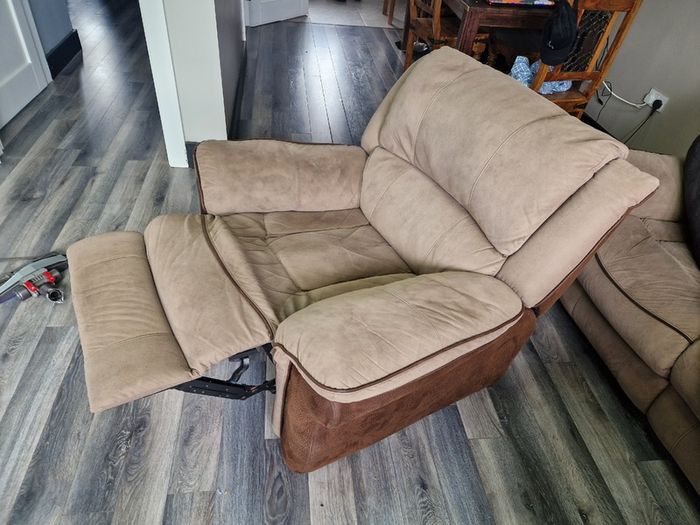 3 seater and single recliner