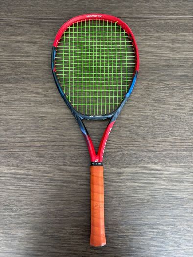 Yonex VCORE 100 (2023) tennis racket - Grip size 3 Made in Japan