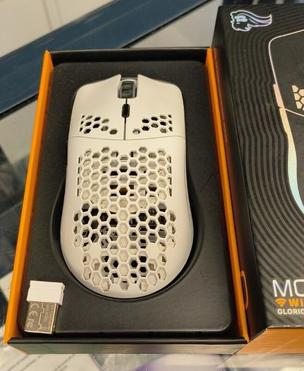 Glorious Gaming Model D Wireless Gaming Mouse - 69g Superlight, Lag Free 2.4Ghz Wireless, RGB, BAMF Sensor, Ergonomic, 6 Buttons - White | Lag free connectivity, advanced BAMF sensor, long battery life, PTFE sliders, beehive format, vivid lighting (Used)
