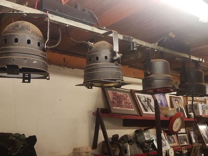 lighting cans