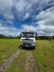 DAF 8-wheel grab lorry