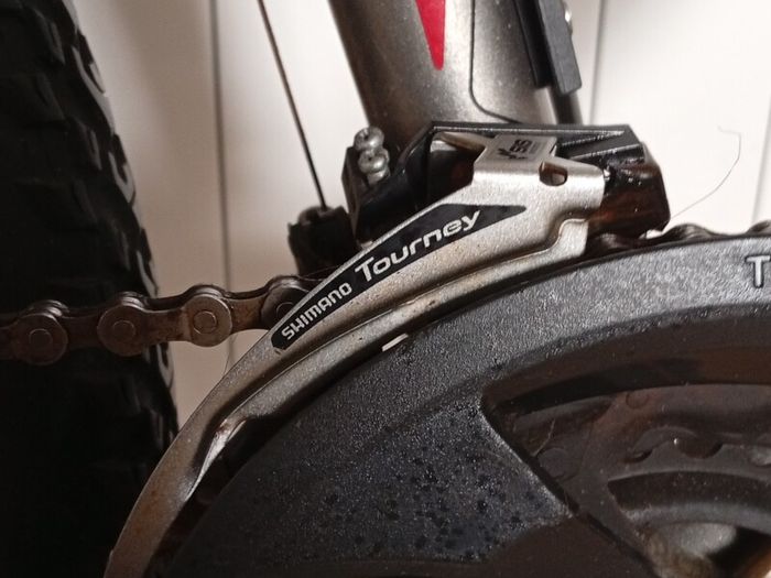 TREK 3500 ((26"))-((21 SPEED))-((Lightweight))