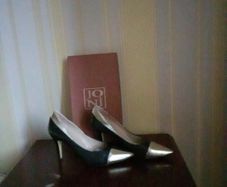 Ladies Shoes.now Reduced To 30.00