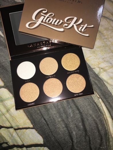100% genuine Anastasia Beverly hills ultimate glow kit highlighter