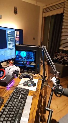 PC GAMER:Acer Predator Orion 3000 i7 RTX 4060 + Monitor + Dual Monitor Arm