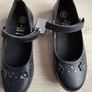 Girls school shoes size 2 Image 2