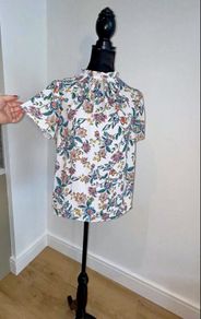 Ladies short sleeved top from Primark. Size UK 10 / EU 38