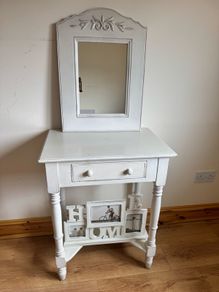 Bedroom Dressing table /Mirror & Photo Frames.