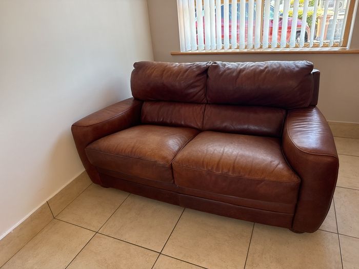 Brown/Tan 2 & 3 seater leather couches