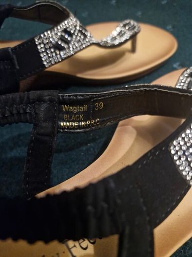 Heavenly Feet Black Slip-on