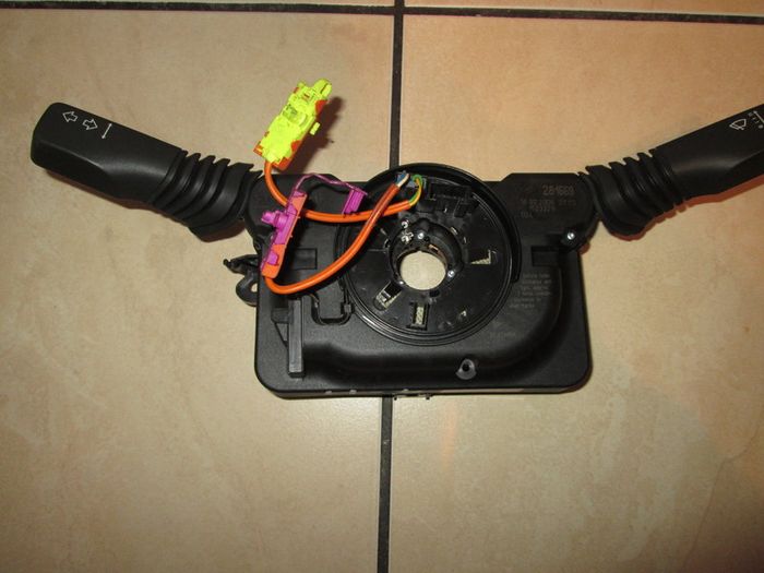 Opel Astra H Wiper & Indicator Stalk Switch