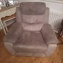 3-2-1 recliner Suite Image 10