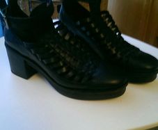 TOPSHOP Black Leather Boots..Size 6
