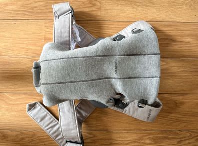 Baby Bjorn carrier mini