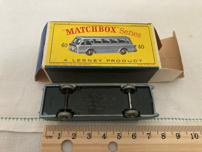 Matchbox 40b. Leyland long distance tiger coach. Mint in box. 1961.