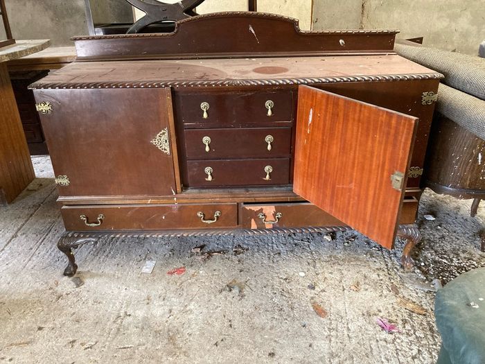 Dresser