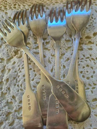 Vintage Plated Pastry Forks