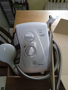 Triton T80 electric shower