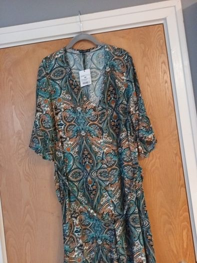 Encuentro Shirt Dress With Self Tie Belt. Size 44 - 16.  B.N.W.T