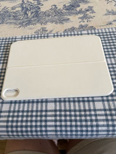 Ipad mini Bluetooth and wireless keyboard and cover. Worth 80 on Amazon.