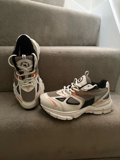 Axel Arigato Trainers