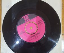 The Johnstons Leaving London The Currach Of Kildare 7 inch Vinyl Single