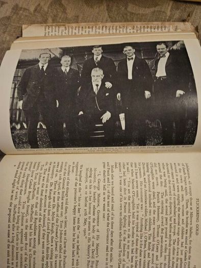 The Four Glorious Years.  By Frank Gallagher  Under The Pen Name David Hogan. 1953 Hardback With Dustjacket In Good Condition.  See Photos For Same.