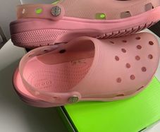 Crocs size 5