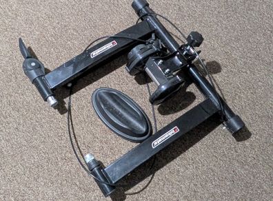 Indoor bike trainer