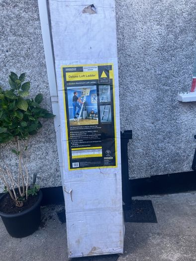 Brand new and still sealed in its original box. I am selling a premium, heavy-duty Youngman Deluxe 2-Section Aluminium Loft Ladder (Werner brand) Need gone ASAP due to house clearance
