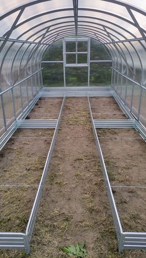 Greenhouse Extra strong ARC 2 Polycarbonate tunnel greenhouse