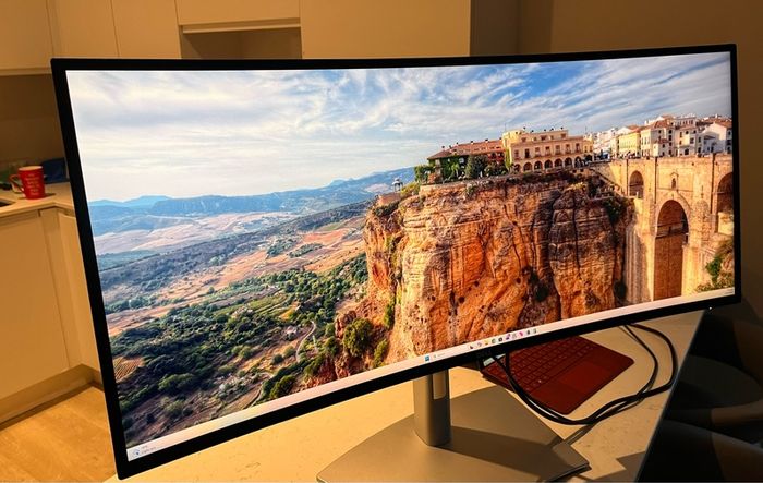 Dell Monitor U3425we 34 Inch curved barely used