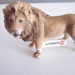 New Schleich Male Lion Figure