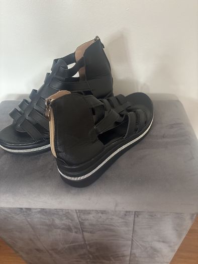 Shoes Flats Zipp Up Back