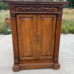 Gorgeous Teak Indoor Bar on wheels