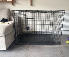 XL Metal Dog Crate (Amazon)