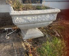 Flower pots